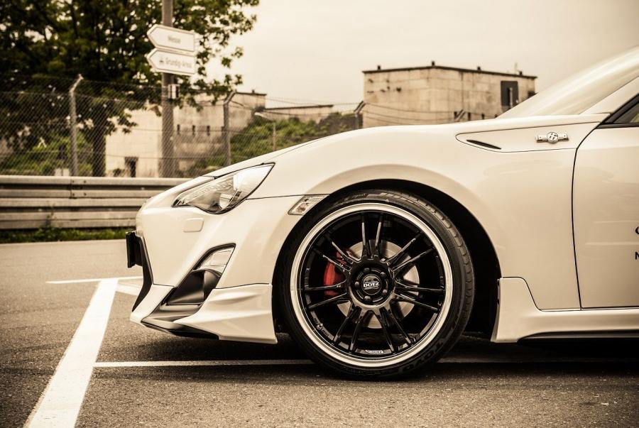 Toyota GT 86 by Dotz Shift 2014 года  (фото 2 из 9)